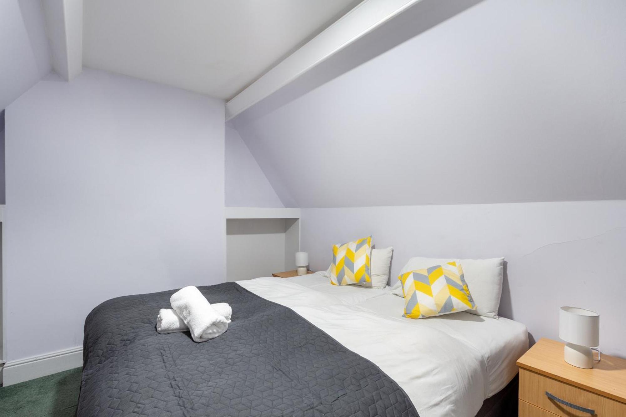 London Gatwick Inn Exterior photo